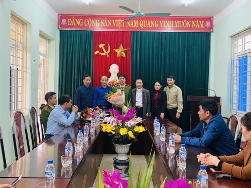 hưng.jpg