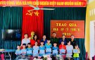 ĐOÀN XÃ XUÂN HÒA TẶNG QUÀ TRUNG THU CHO HỌC SINH CÓ HOÀN CẢNH ĐẶC BIỆT KHÓ KHĂN