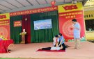 SÁNG 25/4 ĐOÀN XÃ PHỐI HỢP VỚI CÔNG AN XÃ VÀ TRẠM Y TẾ TỔ CHỨC TUYÊN TRUYỀN PHÒNG CHỐNG ĐUỐI NƯỚC TẠI TRƯỜNG TIỂU HỌC XUÂN HÒA