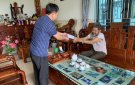 Thăm hỏi tặng quà cho các TB, BB, người tham gia kháng chiến nhiễm chất độc hóa học nhân dịp 27/7