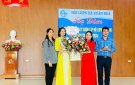 Đảng uỷ, HĐND, UBND, MTTQ xã Xuân Hòa tặng hoa chúc mừng ngày thành lập Hội LHPN Việt Nam   